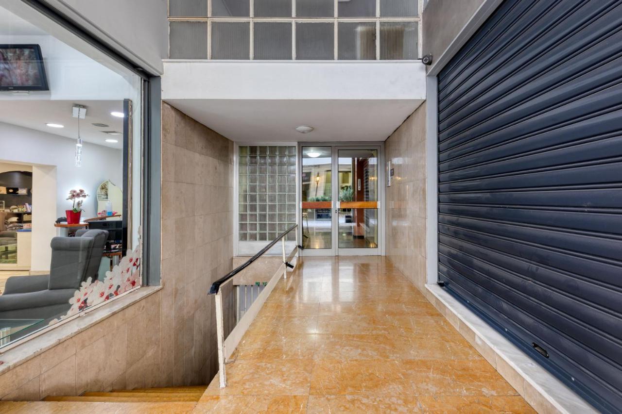 Central Athens Penthouse Bagian luar foto